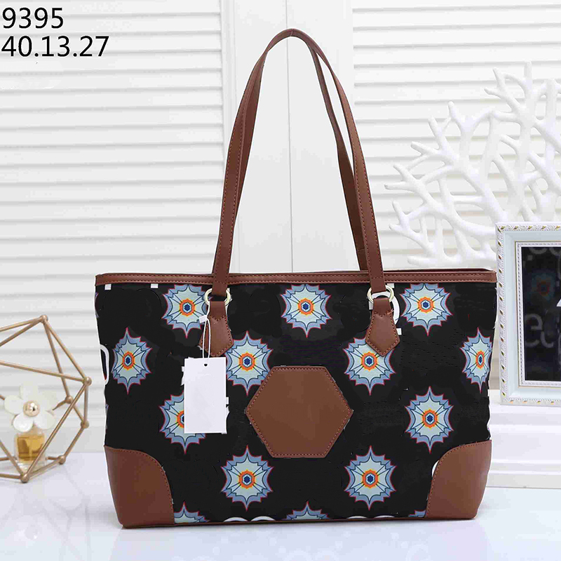 HH Luxurys Designers Bags Crossbody Bag Women Mobile phone mini Messenger Handbags satchel tote designer men shoulder handbag classic cross body Ophidia purse, Add additional shipping fee
HH Luxurys Designers Bags Crossbody Bag Women Mobile phone mini Messenger Handbags satchel tote designer men shoulder handbag classic cross body Ophidia purse, Add additional shipping fee