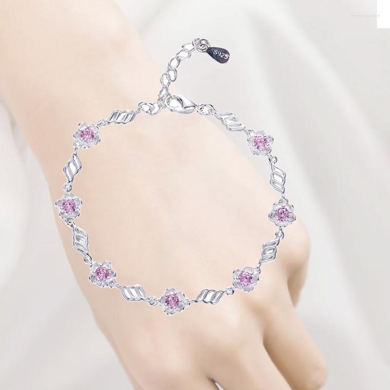 Link Bracelets Zircon Flower Charm Bracelet For Women INS Copper Wedding Party Jewelry 1
Link Bracelets Zircon Flower Charm Bracelet For Women INS Copper Wedding Party Jewelry 1