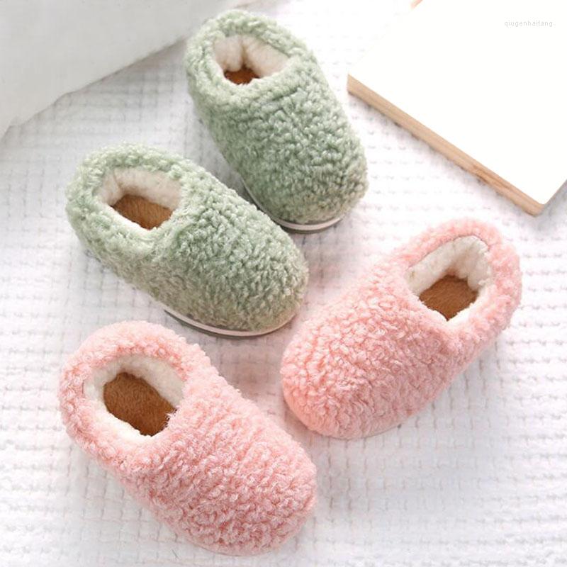 Slipper Winter Children's Slippers Girls' Cotton Home Shoes Indoor Warmth Non-slip Boys' Plush Floor, Green
Slipper Winter Children's Slippers Girls' Cotton Home Shoes Indoor Warmth Non-slip Boys' Plush Floor, Green