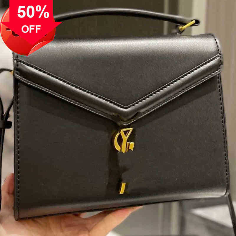 Designer Bags 2023 New Style Is Coming It's Versatile and Fashionable It Don't Pick People's Capacitytote Bag Purses Ladies Luxury Handbags Factory Low Price, Black
Designer Bags 2023 New Style Is Coming It's Versatile and Fashionable It Don't Pick People's Capacitytote Bag Purses Ladies Luxury Handbags Factory Low Price, Black