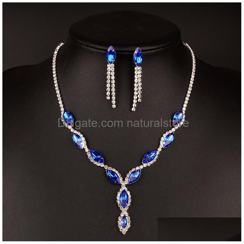 Wedding Jewelry Sets Sier Plated Royal Blue Crystal Set Women Leaf Tassel Long Necklace Earrings Bridal Twopiece Drop Delivery Dhqxc
Wedding Jewelry Sets Sier Plated Royal Blue Crystal Set Women Leaf Tassel Long Necklace Earrings Bridal Twopiece Drop Delivery Dhqxc