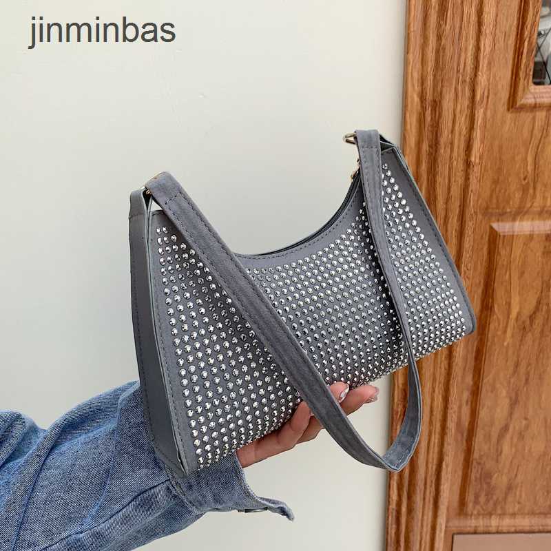 2023 Fashion Diamond Bag 60% Discount Wholesale Retail Set Armpit Women's Autumn New One Shoulder Leisure Rhintone Stick, Red6
2023 Fashion Diamond Bag 60% Discount Wholesale Retail Set Armpit Women's Autumn New One Shoulder Leisure Rhintone Stick, Red6