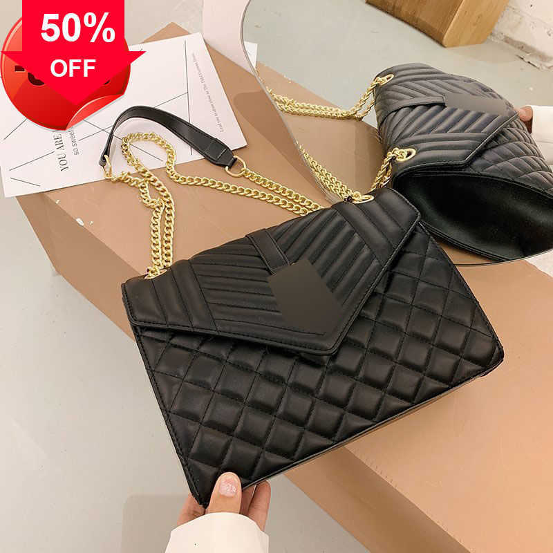 Designer Bags 2023 New European and American Lingge Women's Fashion Simple Texture One Shoulder Msenger Chain Large Capacity Tote Purses Ladies Handbags, Black
Designer Bags 2023 New European and American Lingge Women's Fashion Simple Texture One Shoulder Msenger Chain Large Capacity Tote Purses Ladies Handbags, Black