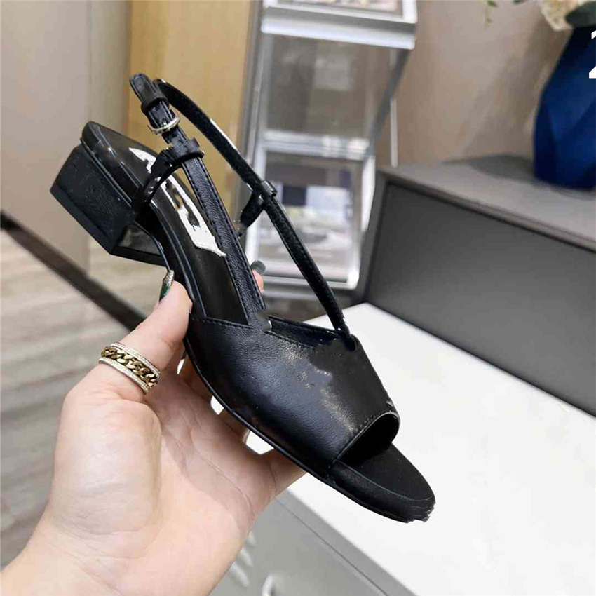 Summer Popular Women Sandals Channel Luxury Brand Business Dress Wedding Party Leather High Heels Casual Flat Slippers 03-013
Summer Popular Women Sandals Channel Luxury Brand Business Dress Wedding Party Leather High Heels Casual Flat Slippers 03-013