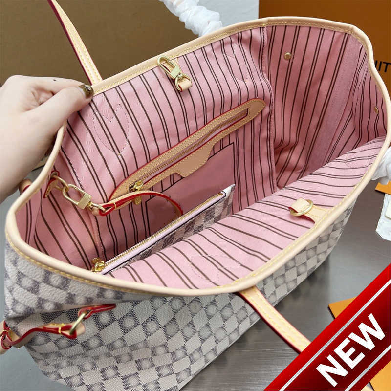 Louiseity 1 Viutonity totes designer luxury bags womens high quality LVS luxurys designers handbag women bag mini purses handbags the tote onthego wallet 5B61, Old flower red
Louiseity 1 Viutonity totes designer luxury bags womens high quality LVS luxurys designers handbag women bag mini purses handbags the tote onthego wallet 5B61, Old flower red