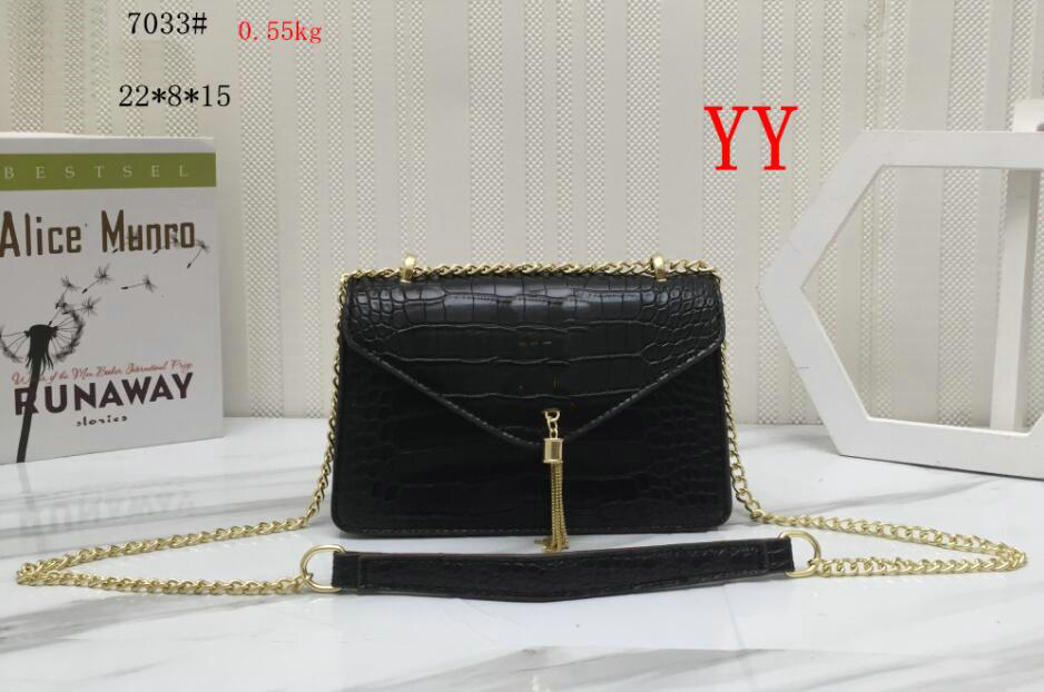 Designer Crossbody Handbags With dust bag tote sheepskin caviar metal chain tassel gold Handbag Leather Flip cover Shoulder Bags purse, White
Designer Crossbody Handbags With dust bag tote sheepskin caviar metal chain tassel gold Handbag Leather Flip cover Shoulder Bags purse, White