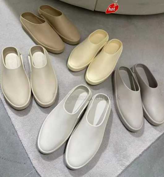 Sandals Fears of God the California Slip-on Original Slippers Designers Fog Sliders Women Almond Oat Cream Concrete Cement Extralight Eva fghjfhL, 3# cement
Sandals Fears of God the California Slip-on Original Slippers Designers Fog Sliders Women Almond Oat Cream Concrete Cement Extralight Eva fghjfhL, 3# cement
