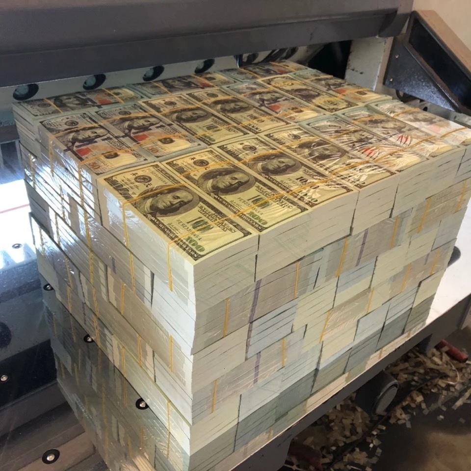 Other Toys 7 8Pcs Commemorative Notes 24K Gold Plated Dollar Euros Fake Money Gifts Collection Antique Banknote USD Currency Toy 221111
Other Toys 7 8Pcs Commemorative Notes 24K Gold Plated Dollar Euros Fake Money Gifts Collection Antique Banknote USD Currency Toy 221111