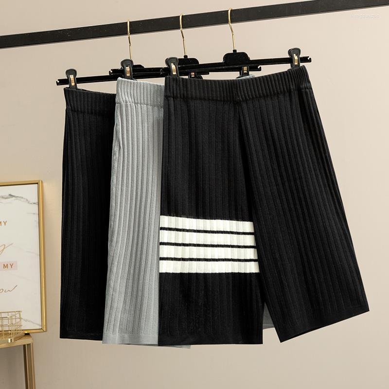 Women' Pants 2022 Korean Style Striped Five-Point Knitted Ice Silk Leggings Wide Leg High Waist Figure Flattering Shorts Female Students, Gray
Women' Pants 2022 Korean Style Striped Five-Point Knitted Ice Silk Leggings Wide Leg High Waist Figure Flattering Shorts Female Students, Gray