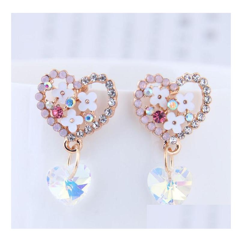 Stud Fashion Jewelry Womens Cute Colorf Heart Earrings Flower Dazzle Crystal Pendant Dangle Drop Delivery Dhqpg
Stud Fashion Jewelry Womens Cute Colorf Heart Earrings Flower Dazzle Crystal Pendant Dangle Drop Delivery Dhqpg