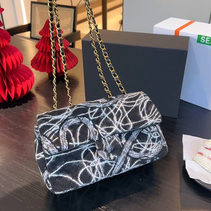 CC Bags Luxury Brand Cross Body Line Printed Women Crossbody Bag Tweed Two Sizes Classic Flap Shoulder Bag Handbag Pochettes Wallet Clutch C, Black
CC Bags Luxury Brand Cross Body Line Printed Women Crossbody Bag Tweed Two Sizes Classic Flap Shoulder Bag Handbag Pochettes Wallet Clutch C, Black