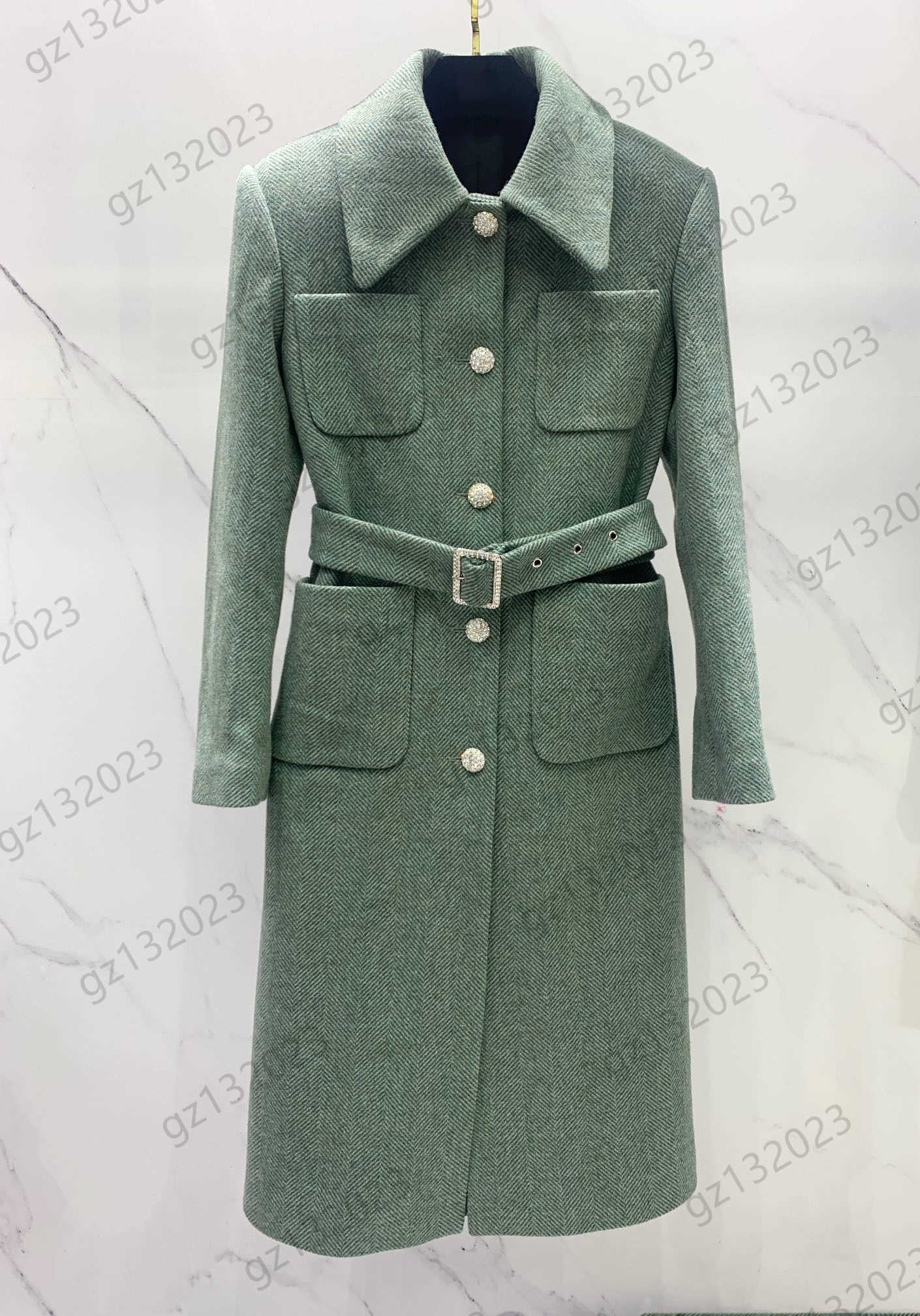 Womens Wool Blends Coat Lapel Pockets Medium Length Style Solid Color Wool Coats Belt Waist Folding Design Slim Outerwear Fashion Brand Women Apparel
Womens Wool Blends Coat Lapel Pockets Medium Length Style Solid Color Wool Coats Belt Waist Folding Design Slim Outerwear Fashion Brand Women Apparel
