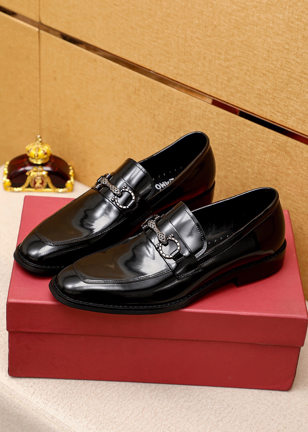 2023 Mens Genuine Leather Dress Shoes Business Comfortable Designer Loafers Male Brand Casual Flats Moccasins Driving Shoes Size 38-45, Black
2023 Mens Genuine Leather Dress Shoes Business Comfortable Designer Loafers Male Brand Casual Flats Moccasins Driving Shoes Size 38-45, Black
