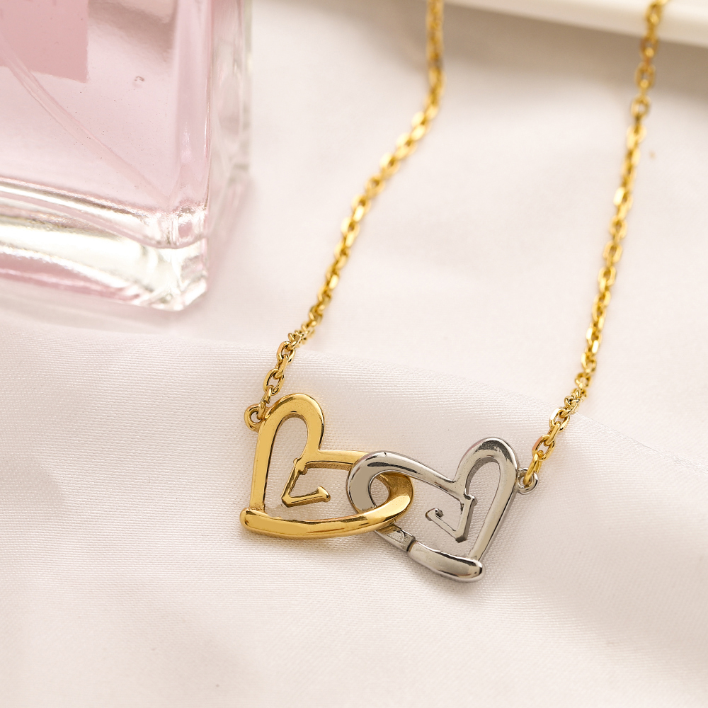 18k Gold Plated 925 Sliver Pendant Necklaces Luxury Brand Designers Letter Love Fashion Women Embossed Stamp Necklaces Wedding Party Jewellery Gift
18k Gold Plated 925 Sliver Pendant Necklaces Luxury Brand Designers Letter Love Fashion Women Embossed Stamp Necklaces Wedding Party Jewellery Gift