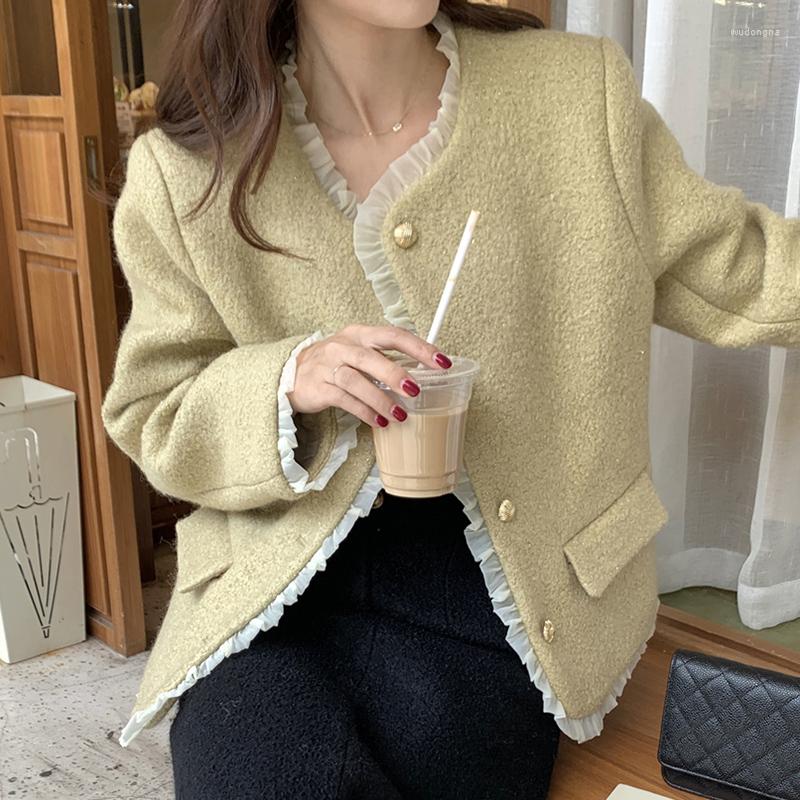 Women's Jackets Korean Fashion Short Woolen Jacket Loose Contrast Color Pleated Lace Trim Long Sleeve Coat Vintage Casual Chic Outerwear, Army green
Women's Jackets Korean Fashion Short Woolen Jacket Loose Contrast Color Pleated Lace Trim Long Sleeve Coat Vintage Casual Chic Outerwear, Army green