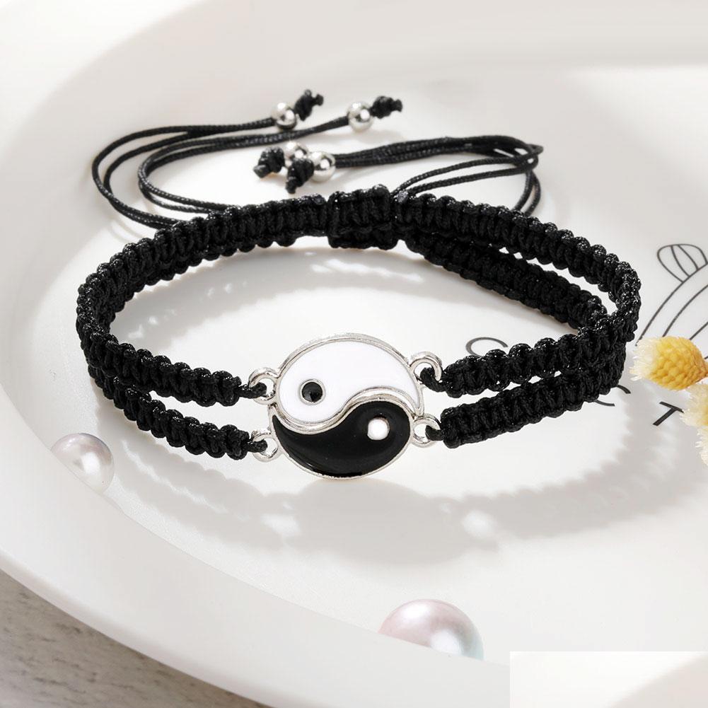 Chain 2Pcs/Set Yin Yang Tai Chi Rope Bracelets Jewelry Handmade Gossip Couple Friendship Lovers Charm Beads Bracelet Drop Delivery Dhwzq
Chain 2Pcs/Set Yin Yang Tai Chi Rope Bracelets Jewelry Handmade Gossip Couple Friendship Lovers Charm Beads Bracelet Drop Delivery Dhwzq