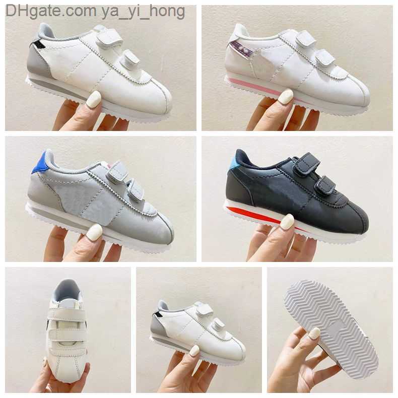 2022 Designer Kids infant Running shoes Mesh Leather Blue White Black Synthetic massags Children basketball toddler brank Baby Casual yayihong, Shoes box
2022 Designer Kids infant Running shoes Mesh Leather Blue White Black Synthetic massags Children basketball toddler brank Baby Casual yayihong, Shoes box