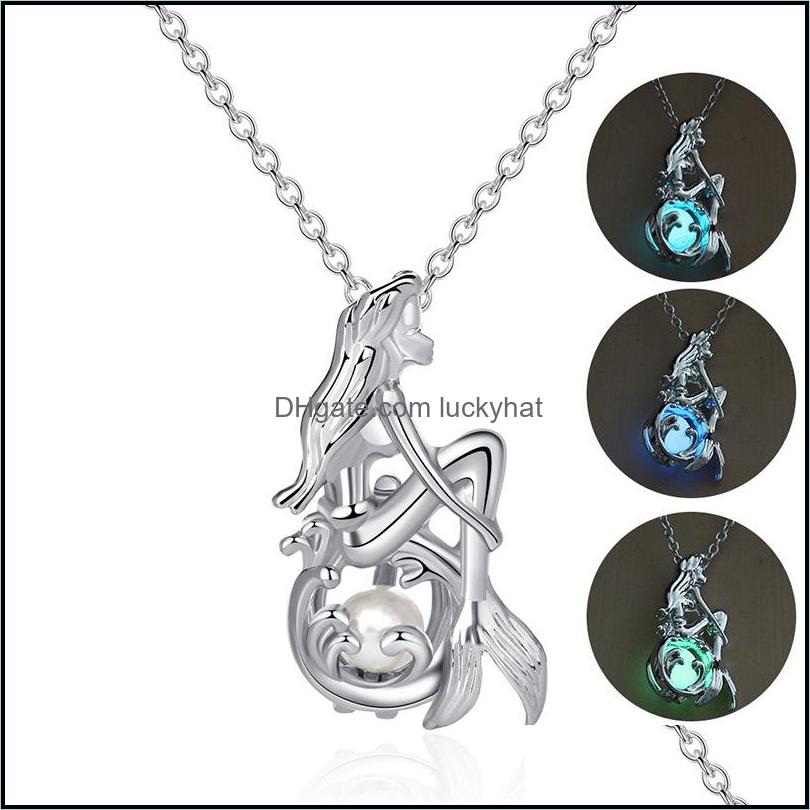 Pendant Necklaces Luminous Necklace Love Natural Pearl With Oyster Glow In The Dark Mermaid Hollow Locket Clavicle Chain Drop Delive Otfol
Pendant Necklaces Luminous Necklace Love Natural Pearl With Oyster Glow In The Dark Mermaid Hollow Locket Clavicle Chain Drop Delive Otfol