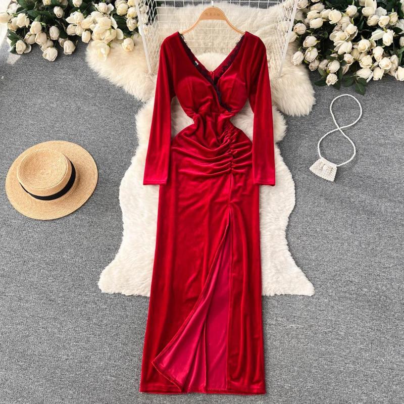 Casual Dresses Autumn And Winter Hepburn Wind Fashion Lace Edge Splicing V-neck Pleated Velvet Split Hip Dress, Black
Casual Dresses Autumn And Winter Hepburn Wind Fashion Lace Edge Splicing V-neck Pleated Velvet Split Hip Dress, Black