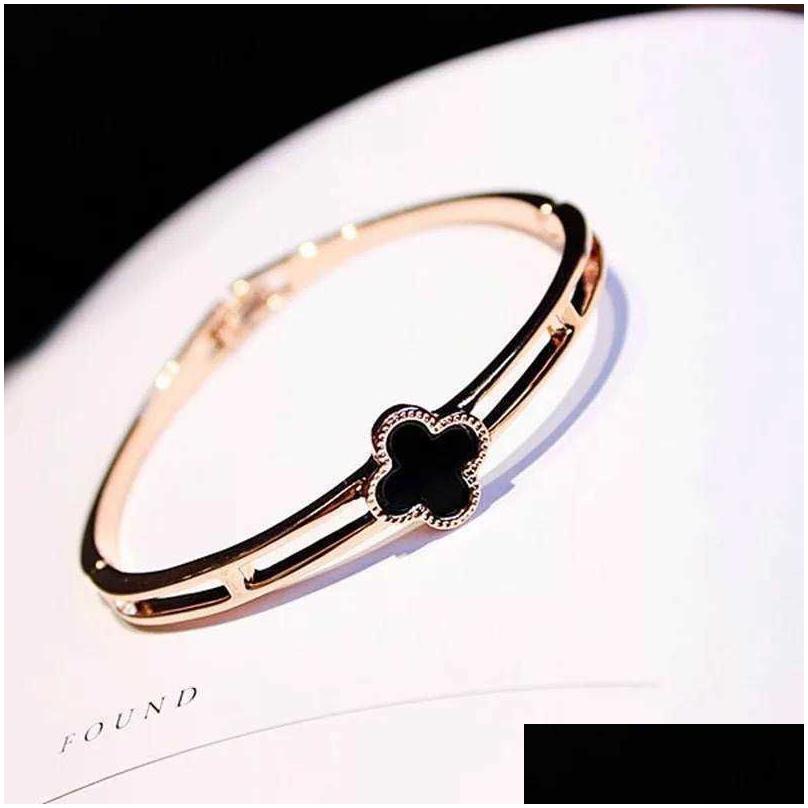 Charm Bracelets Lucky Diamond Bracelet Fashion Fourleaf Clover Feminine Temperament Allmatch Rose Gold New E Dhsxy
Charm Bracelets Lucky Diamond Bracelet Fashion Fourleaf Clover Feminine Temperament Allmatch Rose Gold New E Dhsxy
