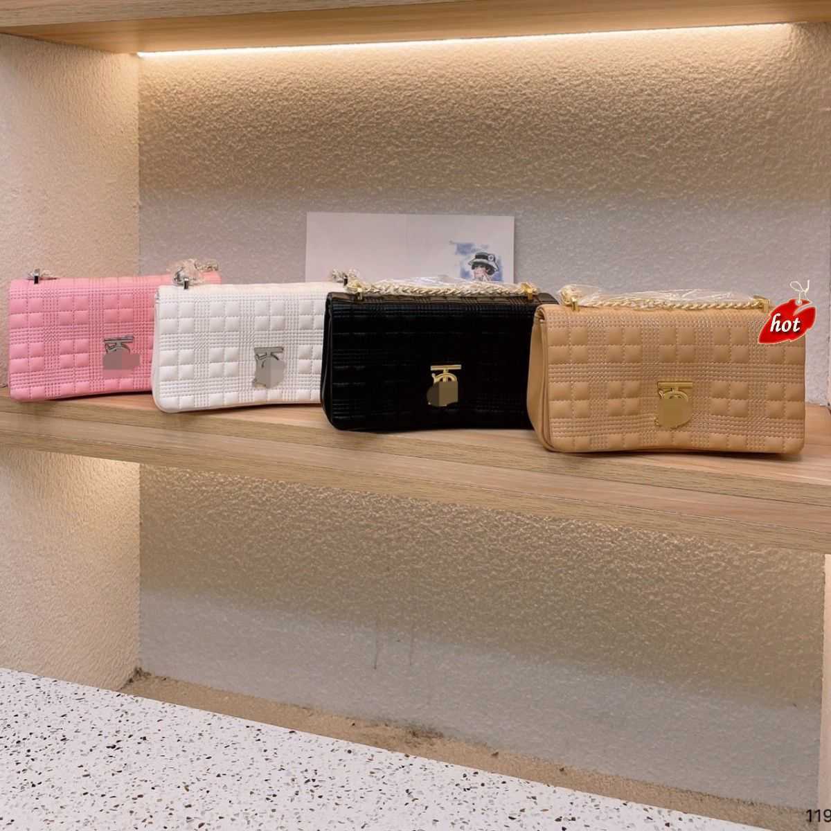 Designer Luxury Balencigas Bags bags for womens brown crossbody handbags vintage Burbrery Onthego Paris Plaid totes mens bag Purses Shoulder wallet 2L6Q, No bag
Designer Luxury Balencigas Bags bags for womens brown crossbody handbags vintage Burbrery Onthego Paris Plaid totes mens bag Purses Shoulder wallet 2L6Q, No bag