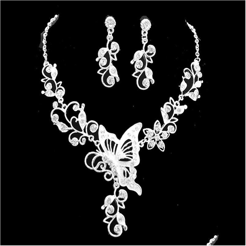 Headpieces Charming 2 Pieces Bridal Accessories Alloy White And Red Crystal Wedding Crown High Quality Japan Korea Art Tiaras Crowns Dhiqr
Headpieces Charming 2 Pieces Bridal Accessories Alloy White And Red Crystal Wedding Crown High Quality Japan Korea Art Tiaras Crowns Dhiqr
