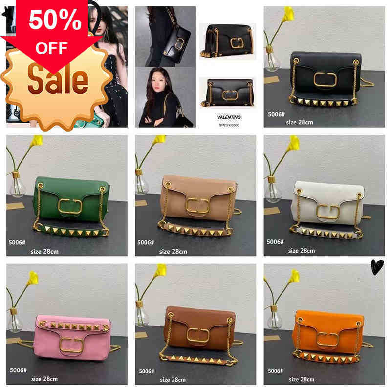 Designer Bags Spring and Summer New Punk Style Rivet Small Square Cowhide Shoulder Metal Chain Temperament Up to People's Necsary Fashion Tote Factory Direct Sale, Black
Designer Bags Spring and Summer New Punk Style Rivet Small Square Cowhide Shoulder Metal Chain Temperament Up to People's Necsary Fashion Tote Factory Direct Sale, Black