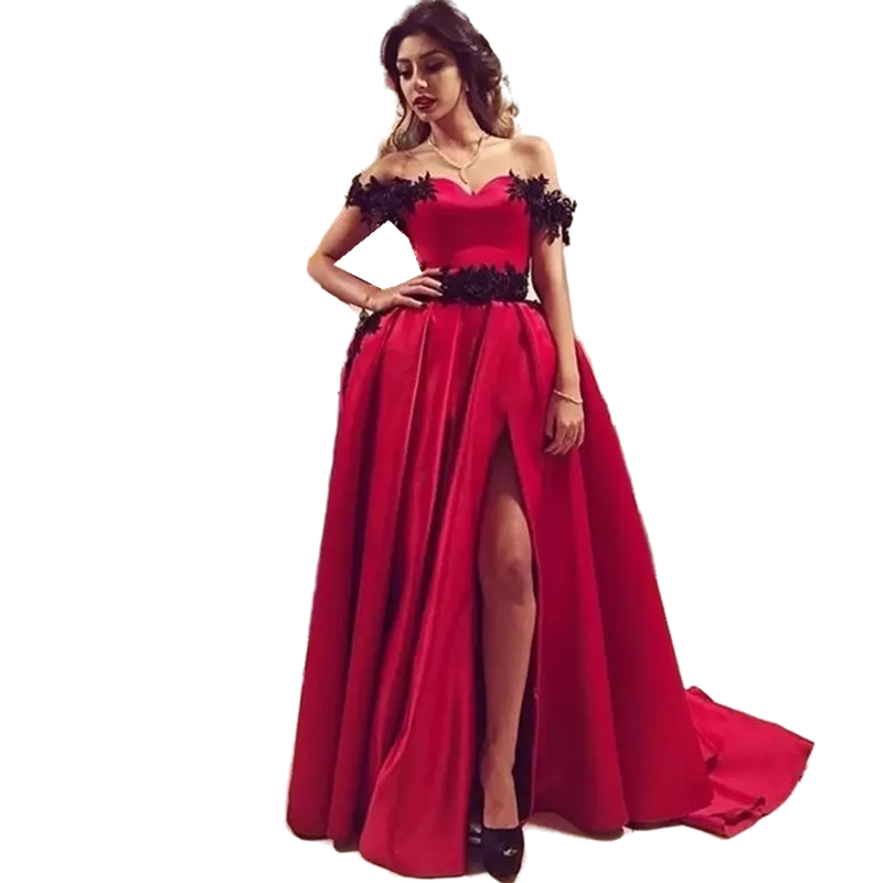 Split Front Sexy Burgundy Prom Dresses With Black Lace Flowers Appliques Off Shoulder 2023 Arabic Satin Formal Evening Gown A Line Plus Size Special O