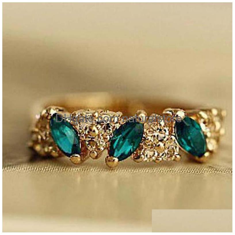 Band Rings Wholesale Japan Korean Style Golden/Siery Retro Emerald Fashion Sweet New Flash Diamond Ring Drop Delivery Jewelry Dhpqm
Band Rings Wholesale Japan Korean Style Golden/Siery Retro Emerald Fashion Sweet New Flash Diamond Ring Drop Delivery Jewelry Dhpqm