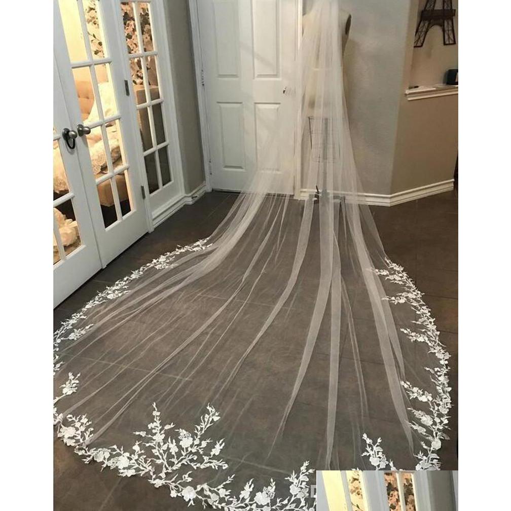 Bridal Veils Cathedral Length Appliqued White Ivory Wedding Accessories Long Veil Lace Bride Hair With Combs Drop Delivery Party Even Dhds3
Bridal Veils Cathedral Length Appliqued White Ivory Wedding Accessories Long Veil Lace Bride Hair With Combs Drop Delivery Party Even Dhds3
