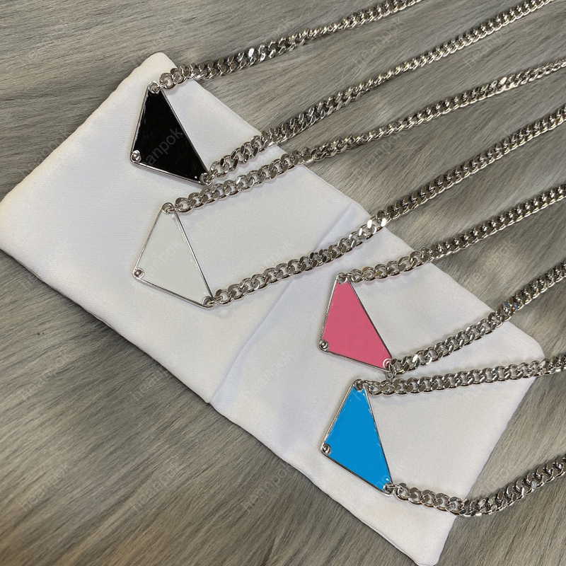 Fashion Luxury Gold Necklaces For Women Men Stud Earrings Designer Jewelry Pink Necklace P Chian Pendants Hip Hop Wedding
Fashion Luxury Gold Necklaces For Women Men Stud Earrings Designer Jewelry Pink Necklace P Chian Pendants Hip Hop Wedding