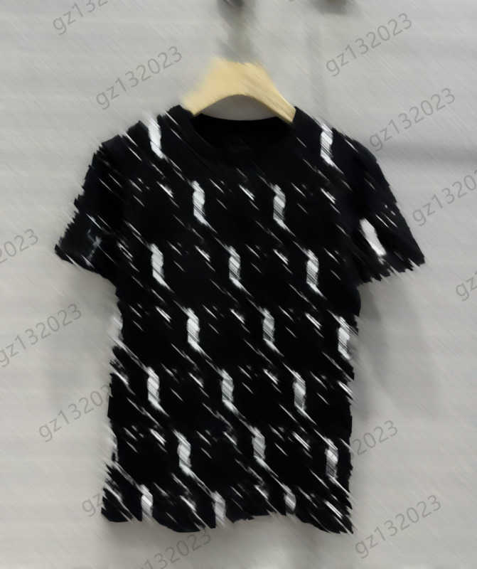 Fashion Womens T-Shirts Classic Crew-neck Print Short-sleeved Pullovers Tops Pure Cotton Fabric Loose Joker Shirts Designer Brand Women Clothing 1970
Fashion Womens T-Shirts Classic Crew-neck Print Short-sleeved Pullovers Tops Pure Cotton Fabric Loose Joker Shirts Designer Brand Women Clothing 1970