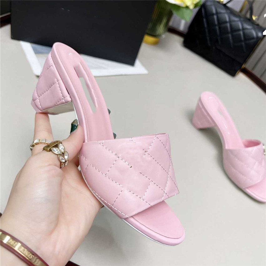Summer Popular Women Sandals Channel Luxury Brand Business Dress Wedding Party Leather High Heels Casual Flat Slippers 03-01
Summer Popular Women Sandals Channel Luxury Brand Business Dress Wedding Party Leather High Heels Casual Flat Slippers 03-01