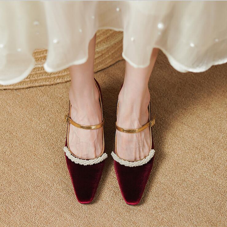 Fashion Black Burgundy Beading Single Shoes High chunky heel Strap Lady Wedding Dress Shoes Office Shoe
Fashion Black Burgundy Beading Single Shoes High chunky heel Strap Lady Wedding Dress Shoes Office Shoe