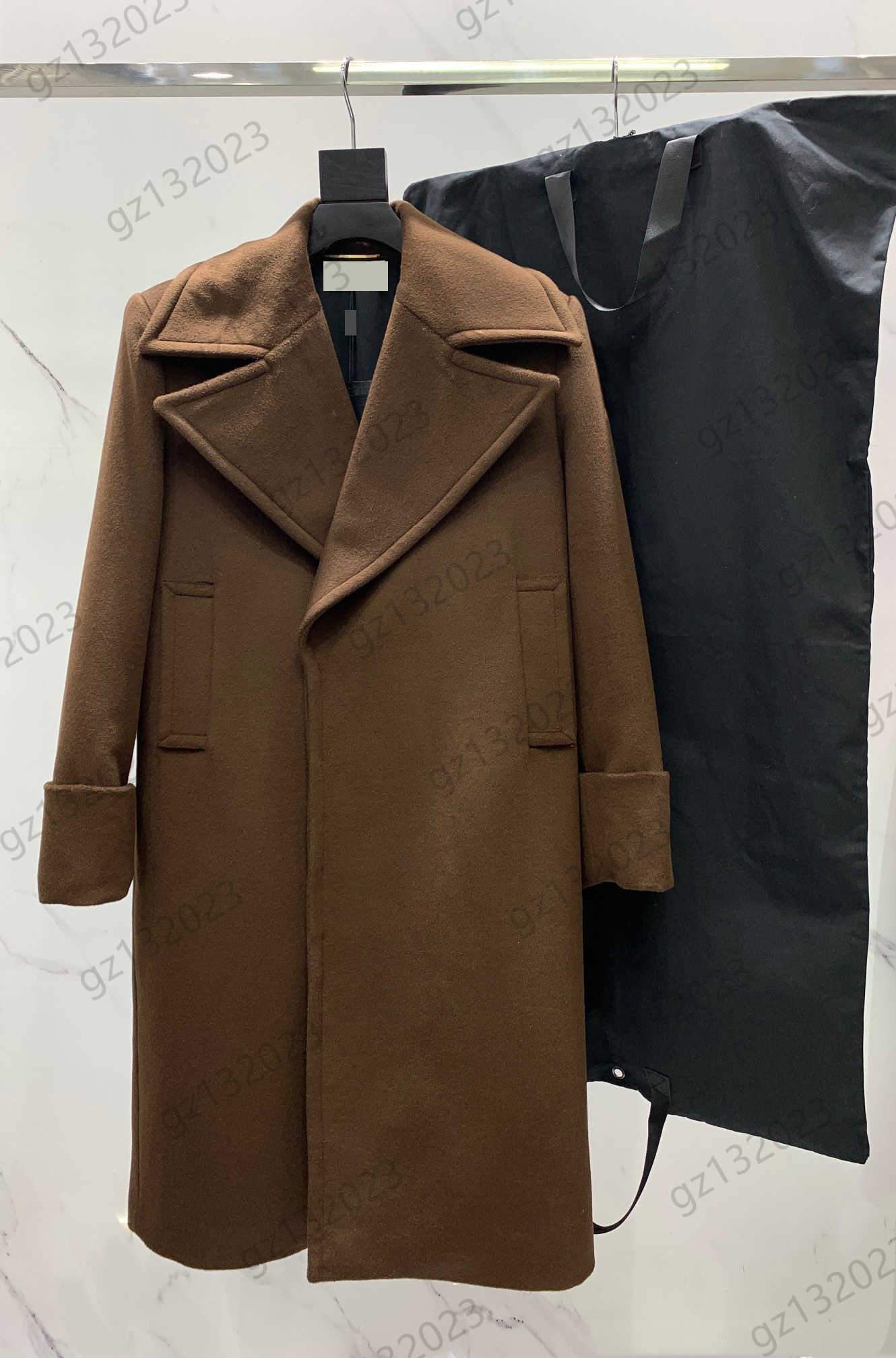 Womens Wool Blends Coat Invisible Button Lapels Solid Color Wool Coats Long Sleeve Out Pockets Loose Outerwear Designer Classic Style Women Apparel
Womens Wool Blends Coat Invisible Button Lapels Solid Color Wool Coats Long Sleeve Out Pockets Loose Outerwear Designer Classic Style Women Apparel