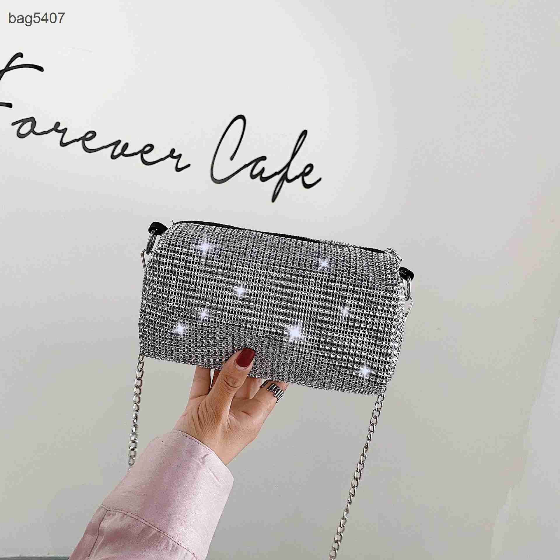 2023 Women's Diamond Bag 70% Discount Wholesale Retail Summer New Bucket Cross Shoulder Fashion Chain, Black
2023 Women's Diamond Bag 70% Discount Wholesale Retail Summer New Bucket Cross Shoulder Fashion Chain, Black
