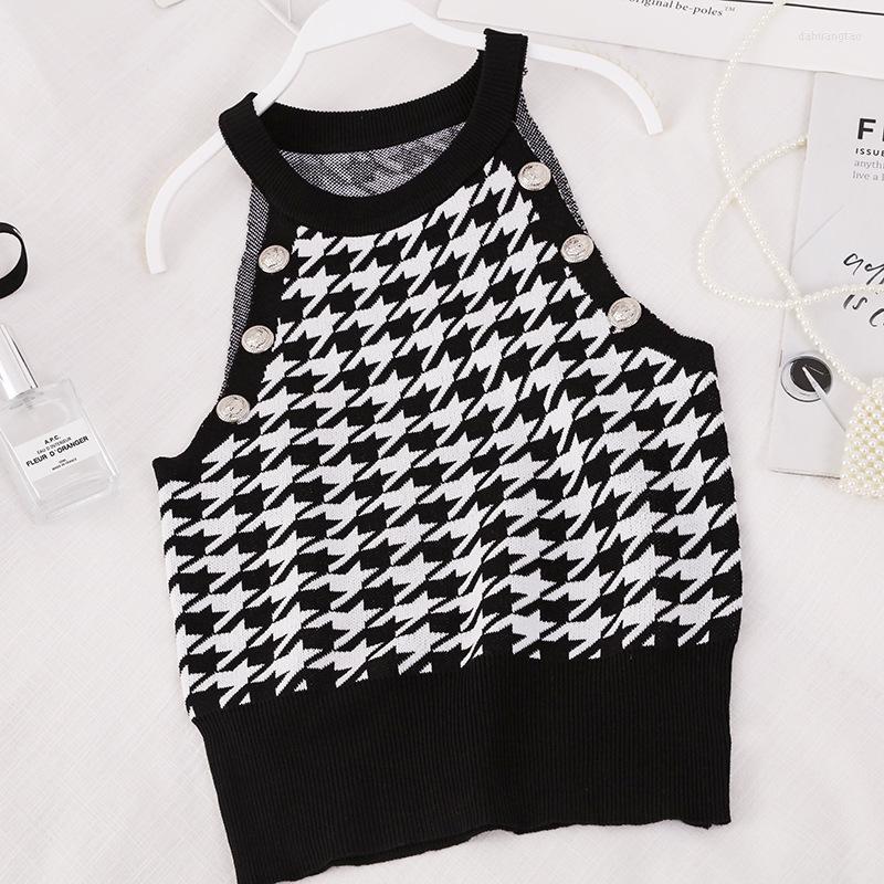 Women' Tanks Black White Houndstooth 2022 Spring Summer Button Decoration Hollow Bottoming Knitted Tight-Fitting Thin Vest Women Tops
Women' Tanks Black White Houndstooth 2022 Spring Summer Button Decoration Hollow Bottoming Knitted Tight-Fitting Thin Vest Women Tops