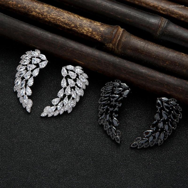 Stud Earrings European INS Fashion Angel Wing Women's Delicate Shiny Zircon Feather Sparkling Party Ear Jewelry
Stud Earrings European INS Fashion Angel Wing Women's Delicate Shiny Zircon Feather Sparkling Party Ear Jewelry