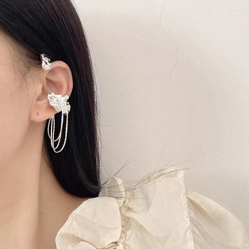 Backs Earrings Cool Girl Ear Bone Clip For Women Irregular Metal Non Piercing Three Layer Tassel Cuff Girls Fake Cartilage Jewelry
Backs Earrings Cool Girl Ear Bone Clip For Women Irregular Metal Non Piercing Three Layer Tassel Cuff Girls Fake Cartilage Jewelry