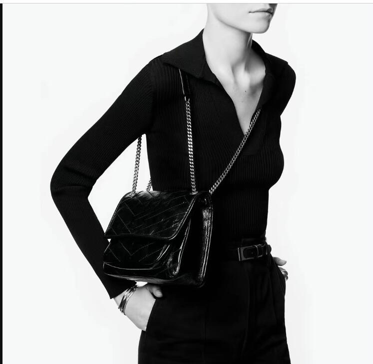 luxurys designers Tassel Handbags bag Women Leather Soho Shoulder Bag Fringed Messenger Purse Designer Crossbody Wallet Evening Bags 9003#60, Black/25cm*20cm*7cm
luxurys designers Tassel Handbags bag Women Leather Soho Shoulder Bag Fringed Messenger Purse Designer Crossbody Wallet Evening Bags 9003#60, Black/25cm*20cm*7cm