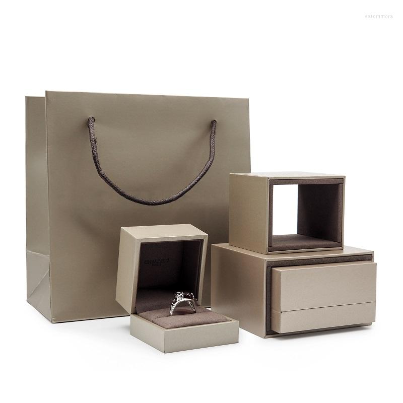 Jewelry Pouches Brand High-end Drawer-type Box Ring Necklace Bracelet Storage Pair Handbag
Jewelry Pouches Brand High-end Drawer-type Box Ring Necklace Bracelet Storage Pair Handbag