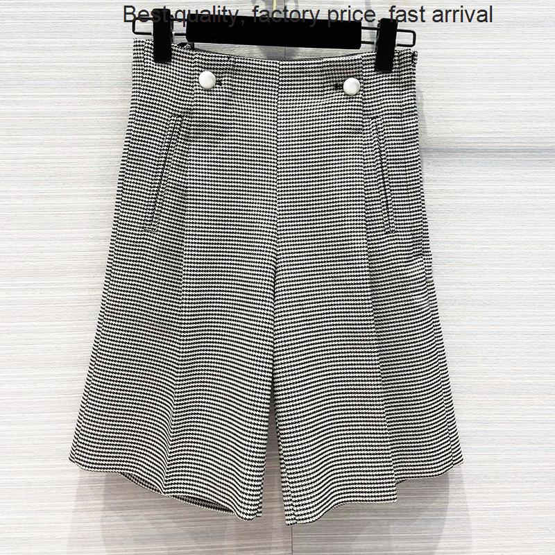 Women' Shorts Quality 22 Runway Autumn Houndstooth Wide Women Vintage High Waist Fashion Overalls Casual Elegant Plaid Fiv, Like-picture
Women' Shorts Quality 22 Runway Autumn Houndstooth Wide Women Vintage High Waist Fashion Overalls Casual Elegant Plaid Fiv, Like-picture