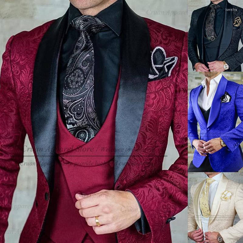 Men's Suits Tailored Luxury White Jacquard Men Suit Set Slim Groom Dress Tuxedo Shawl Lapel Blazer Double Breasted Velvet Vest Pants 3Pcs, Black
Men's Suits Tailored Luxury White Jacquard Men Suit Set Slim Groom Dress Tuxedo Shawl Lapel Blazer Double Breasted Velvet Vest Pants 3Pcs, Black