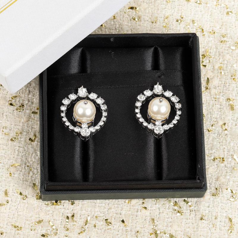 Stud Earrings High Quality Original Crystal Cutout Design Jewelry Fashion Elegant Vintage Pearl Luxury
Stud Earrings High Quality Original Crystal Cutout Design Jewelry Fashion Elegant Vintage Pearl Luxury