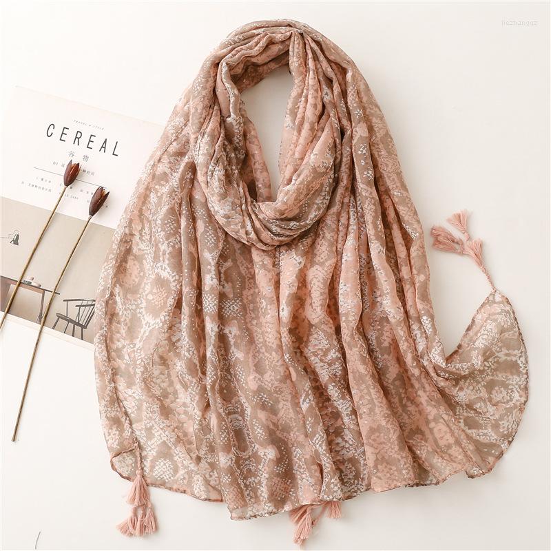 Scarves 2022 Est Snake Grain Print Tassel Scarf Shawls Long Animal Pattern Hijab Wrap
Scarves 2022 Est Snake Grain Print Tassel Scarf Shawls Long Animal Pattern Hijab Wrap