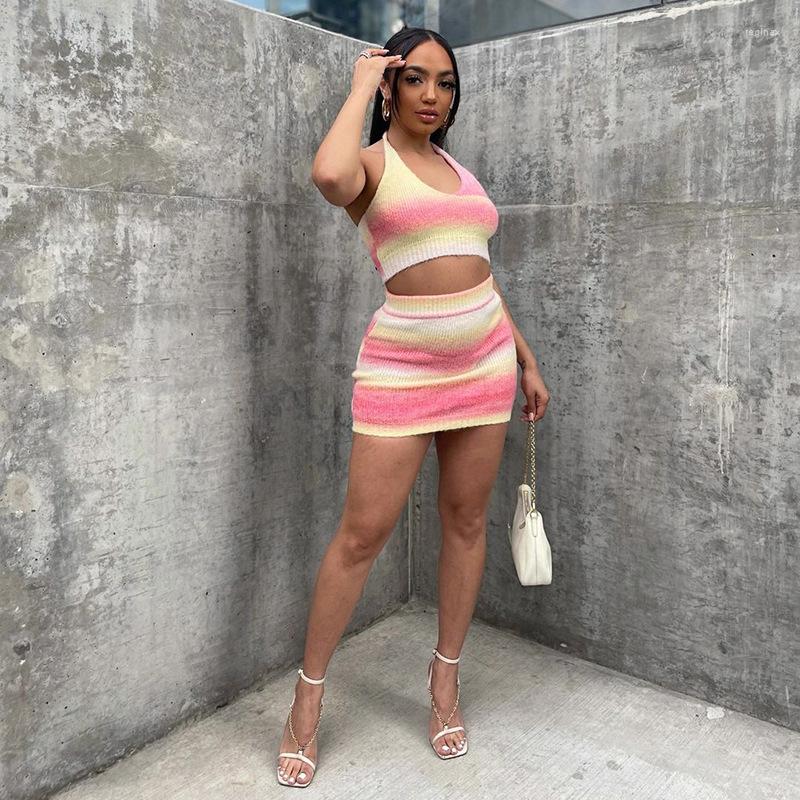 Women' Tracksuits 2022 Summer European And American Style Women' Clothing Color Gradient Halterneck Vest Short Skirt Woolen Suit, Pink
Women' Tracksuits 2022 Summer European And American Style Women' Clothing Color Gradient Halterneck Vest Short Skirt Woolen Suit, Pink