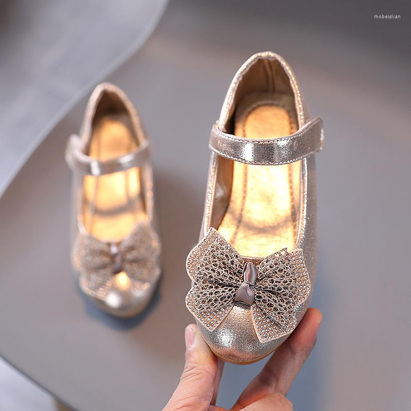Flat Shoes Girls Kids Leather Children High-heeled 2022 Crystal Net Yarn Bow Catwalk Show Princess Student Performance, Silver
Flat Shoes Girls Kids Leather Children High-heeled 2022 Crystal Net Yarn Bow Catwalk Show Princess Student Performance, Silver