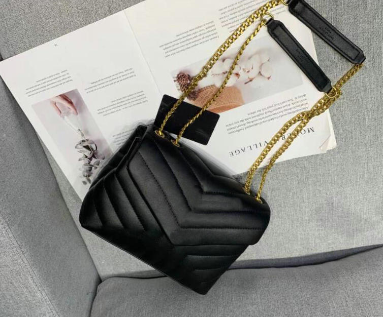 Designers Shoulder Bags Women Sliver Chain Crossbody Bag Leather luxurys Totes Handbag Tote Flip Cover Diagonal Messenger Bag purse sly-907#, White
Designers Shoulder Bags Women Sliver Chain Crossbody Bag Leather luxurys Totes Handbag Tote Flip Cover Diagonal Messenger Bag purse sly-907#, White