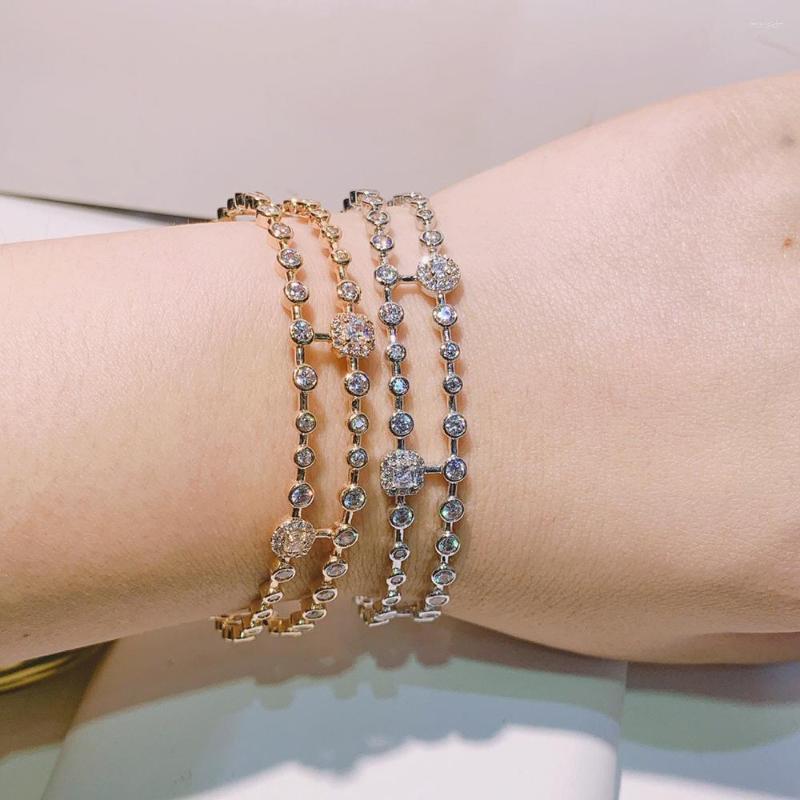 Bangle Fashion Arrival Round Shape Exquisite Micro Pave Setting Bracelets For Women Party Accessories Bijoux Femme B-64
Bangle Fashion Arrival Round Shape Exquisite Micro Pave Setting Bracelets For Women Party Accessories Bijoux Femme B-64