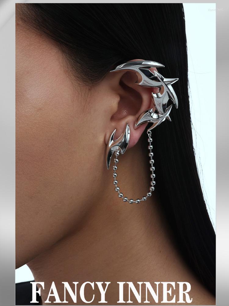 Backs Earrings 2022 Punk Darts Ear Clip Silver Color Metal Tassel Cool Unsex Party Retro Dangle Earring For Women Men Couple Jewelry
Backs Earrings 2022 Punk Darts Ear Clip Silver Color Metal Tassel Cool Unsex Party Retro Dangle Earring For Women Men Couple Jewelry